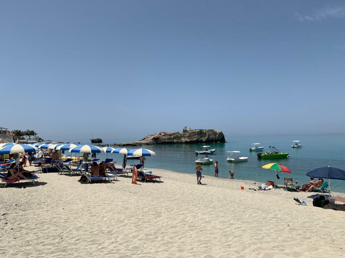 B&B A Casa Di Picci Santa Domenica  Εξωτερικό φωτογραφία